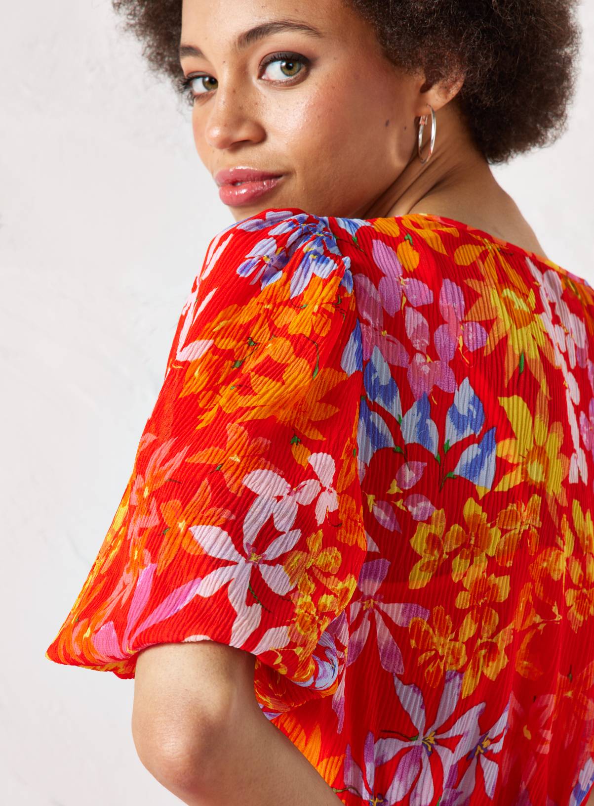 EVERBELLE Floral  Printed Plisse Mini Dress 14 - Image 3